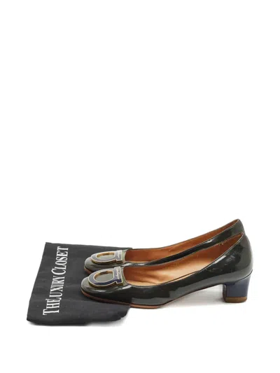 Pre-owned Ferragamo 1145340 Green In Black