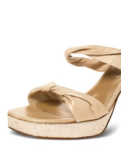 Pre-owned Stuart Weitzman 307047 Beige In Neutral