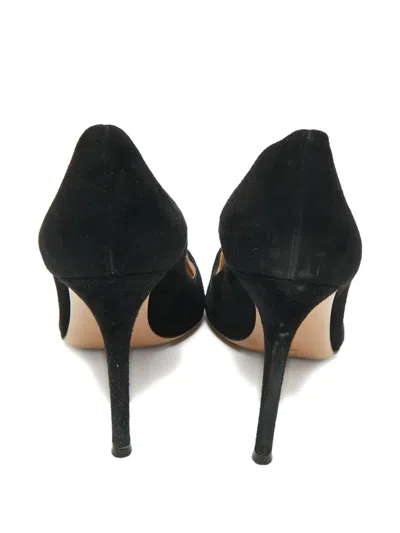 Pre-owned Gianvito Rossi Gianvito Suede Pumps In Black