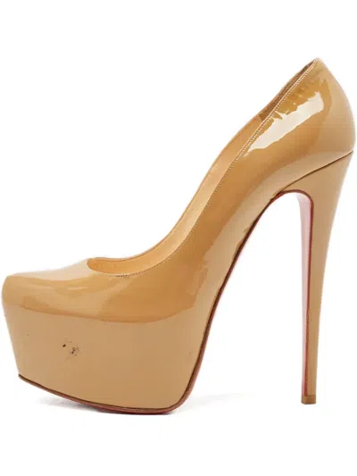 Pre-owned Christian Louboutin Daffodile Platform Leather Pumps In Neutral