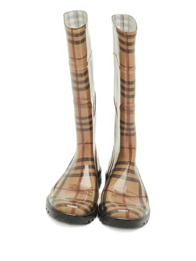 Pre-owned Burberry House Check Round-toe Boots In Brown