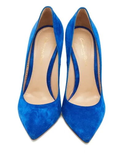 Pre-owned Gianvito Rossi Pointed-toe Pumps In Blue