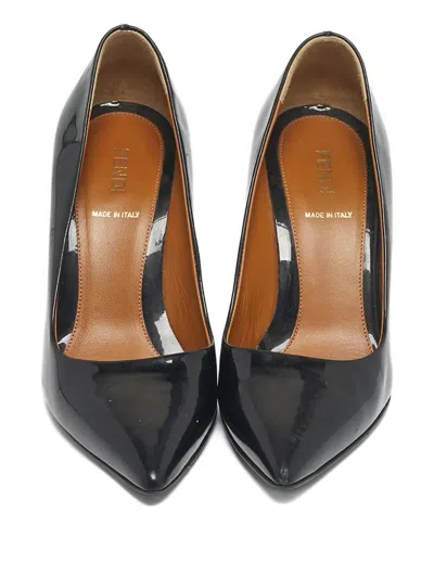 Pre-owned Fendi Pointed Toe Leather Shoes In Black