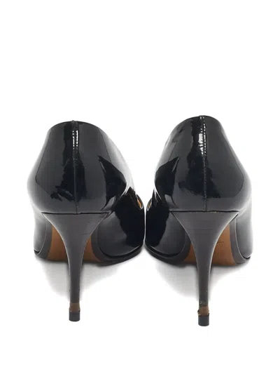 Pre-owned Fendi Pointed Toe Leather Shoes In Black