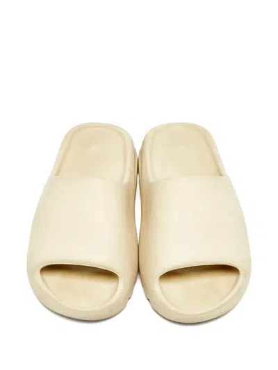 Pre-owned Adidas Originals Resin Molded Slides In Neutral