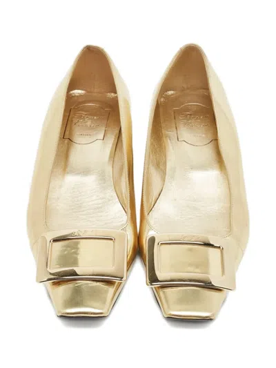 Pre-owned Roger Vivier Vintage Buckle Leather Pumps In Gold