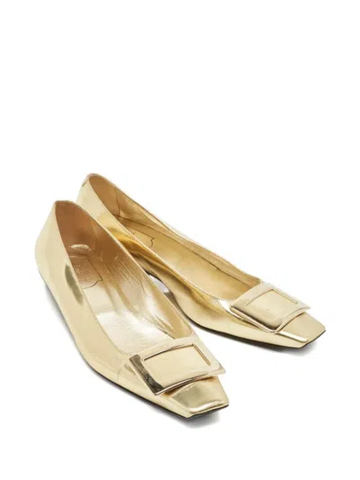 Pre-owned Roger Vivier Vintage Buckle Leather Pumps In Gold