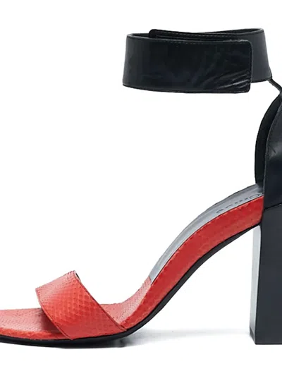 Pre-owned Chloé Leather Ankle-strap Sandals In Red