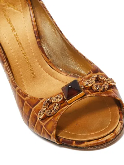 Pre-owned Giuseppe Zanotti Vintage 95mm Crocodile-embossed Pumps In Brown