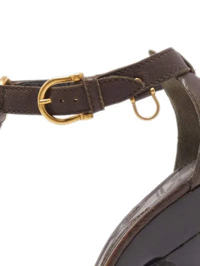 Pre-owned Burberry 808209 Brown