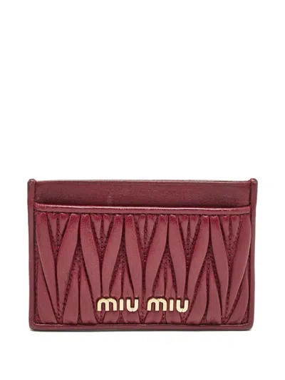 Pre-owned Miu Miu Matelassé Leather Card Holder In Red