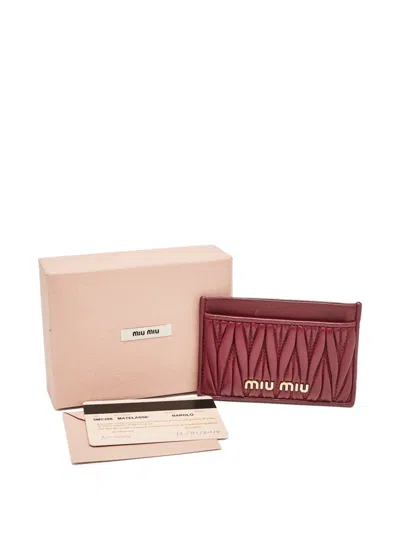Pre-owned Miu Miu Matelassé Leather Card Holder In Red
