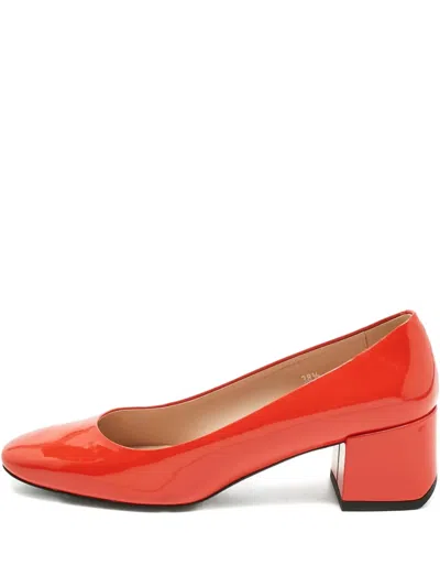 Pre-owned Tod's Block-heel Patent-leather Pumps In Red