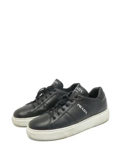 Pre-owned Prada 39.5 Front Lace-up Fastening Calf Leather Sneakers In Black