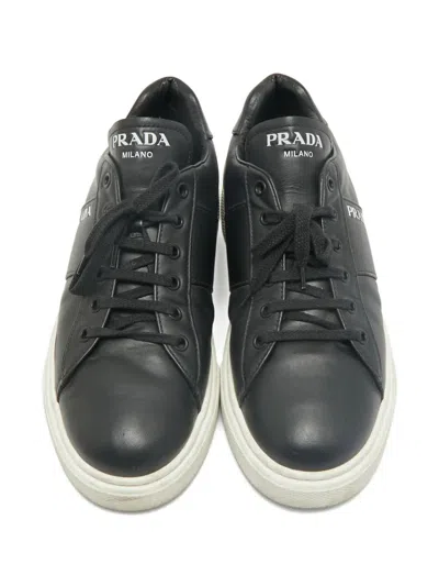 Pre-owned Prada 39.5 Front Lace-up Fastening Calf Leather Sneakers In Black
