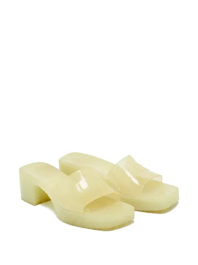 Pre-owned Gucci Logo-embossed Transparent Slides In White