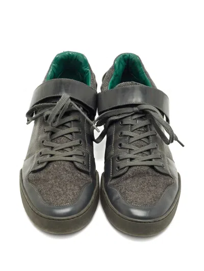 Pre-owned Louis Vuitton Low-top Sneakers In Gray