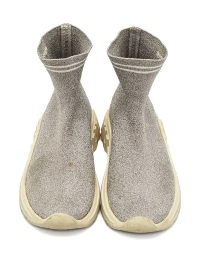 Pre-owned Miu Miu 1150364 Silver In Gray