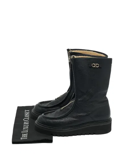 Pre-owned Ferragamo Eurialo Zipped Leather Boots In Black