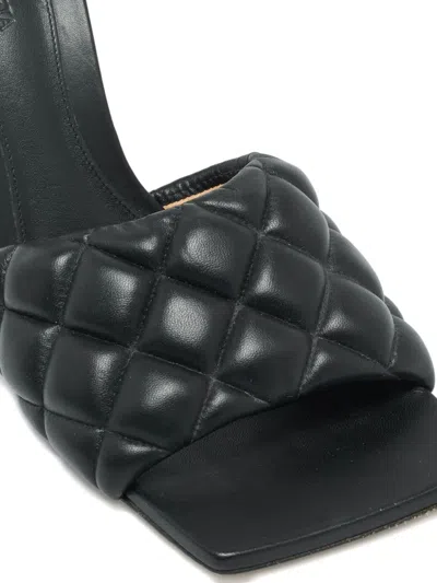 Pre-owned Bottega Veneta Lido Quilted Square-toe Sandals In Black