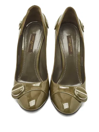Pre-owned Louis Vuitton Almond-toe Leather Pumps In Green