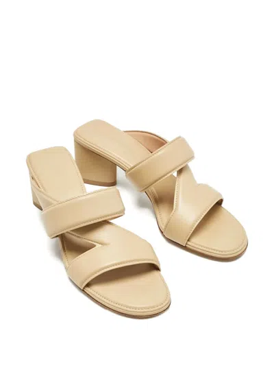 Pre-owned Bottega Veneta Strappy Leather Sandals In Neutral