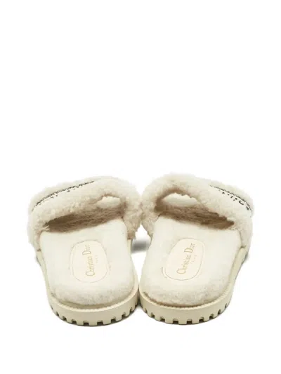 Pre-owned Dior Dway Slippers In Neutral