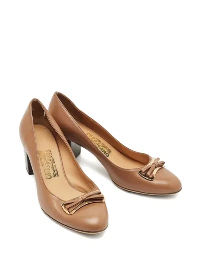 Pre-owned Ferragamo Vara Bow Leather Pumps In Brown