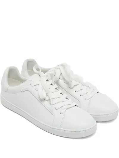 Pre-owned Stuart Weitzman Leather Sneakers In White