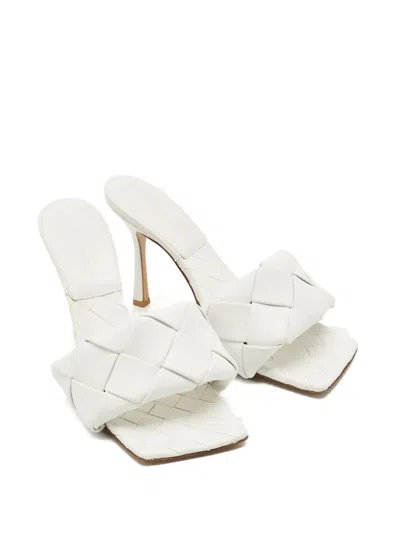 Pre-owned Bottega Veneta Lido Intrecciato Square-toe Mules In White