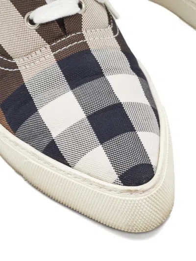 Pre-owned Burberry House Check Pointed-toe Sneakers In Brown