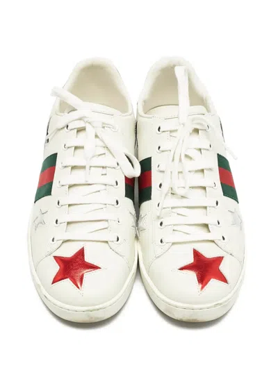 Pre-owned Gucci Star-embellishment Sneakers In White