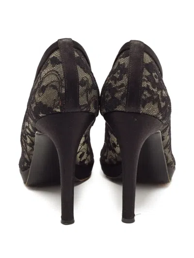 Pre-owned Stuart Weitzman Lace Floral Pumps In Black