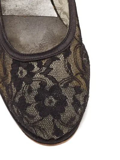 Pre-owned Stuart Weitzman Lace Floral Pumps In Black