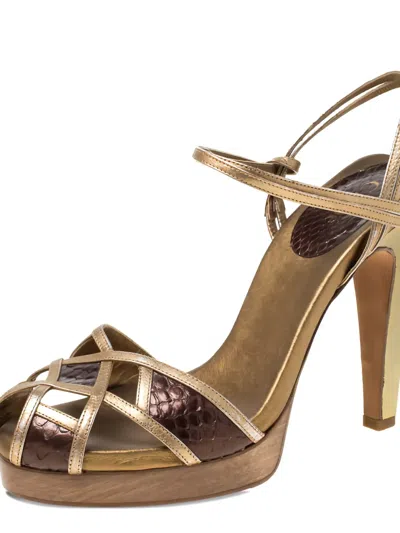 Pre-owned Chloé 216170 Gold