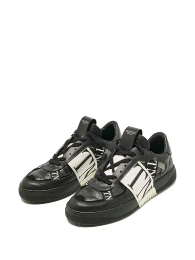 Pre-owned Valentino Garavani Vl7n Logo-detail Leather Sneakers In Black