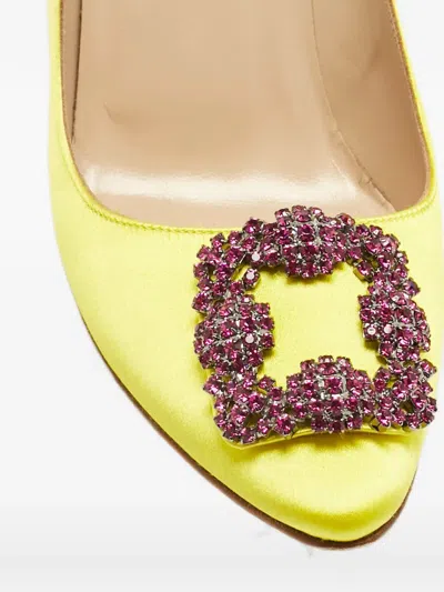 Pre-owned Manolo Blahnik Hangisi Crystal-embellishment Pumps In Yellow
