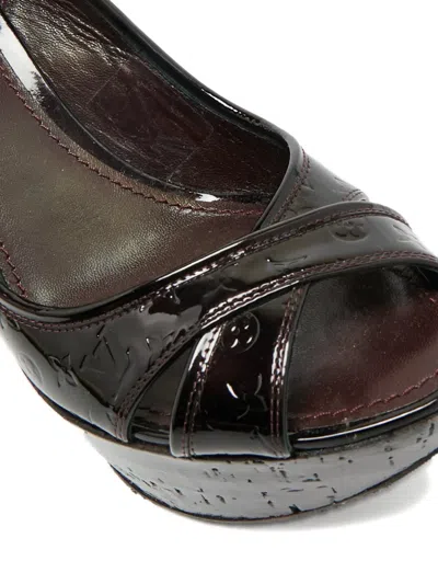 Pre-owned Louis Vuitton Patent-leather Sandals In Red