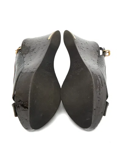 Pre-owned Louis Vuitton Patent-leather Sandals In Red