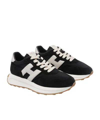 Hogan Logo Patch Lace-up Sneakers In Black