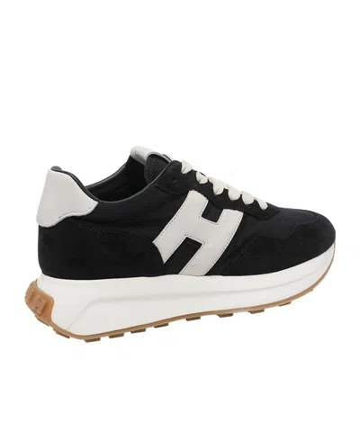 Hogan Logo Patch Lace-up Sneakers In Black