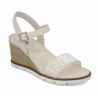 Mia Women's Lonny Wedge Sandals In Bone In Nude