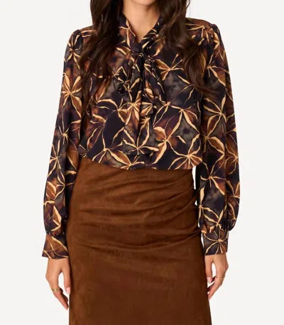 Q2 Floral Front Tie Blouse In Navy Floral In Multi