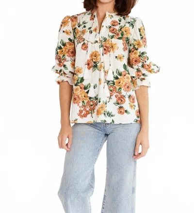 Mille Guilia Floral Top In White Multi In Multi