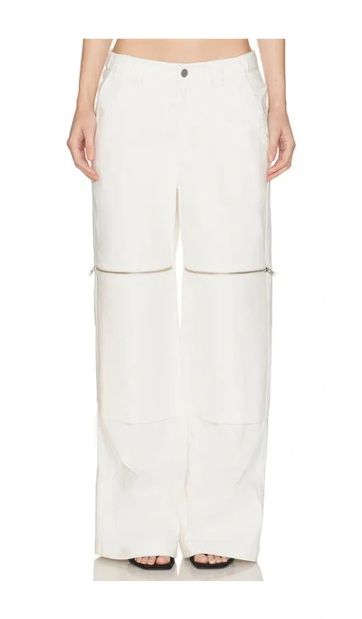 Haelo Flex Waist Zip Cargo Pant In White