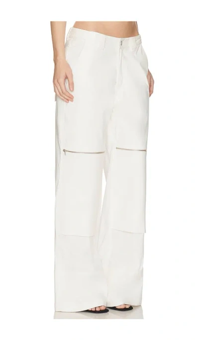 Haelo Flex Waist Zip Cargo Pant In White