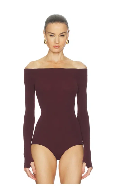Commando Ballet Off-shoulder Bodysuit With Thumbholes Raisin In Brown