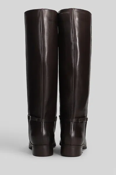 Julie Dee Low Heels Boots In Brown