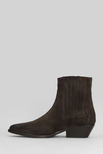 Julie Dee Texan Ankle Boots In Brown