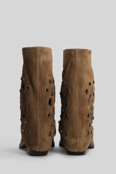 Julie Dee 45mm Eyelet-detail Boots In Brown
